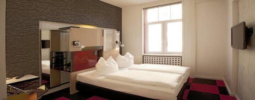 Hotel Cristall - Frankfurt Fráncfort del Meno