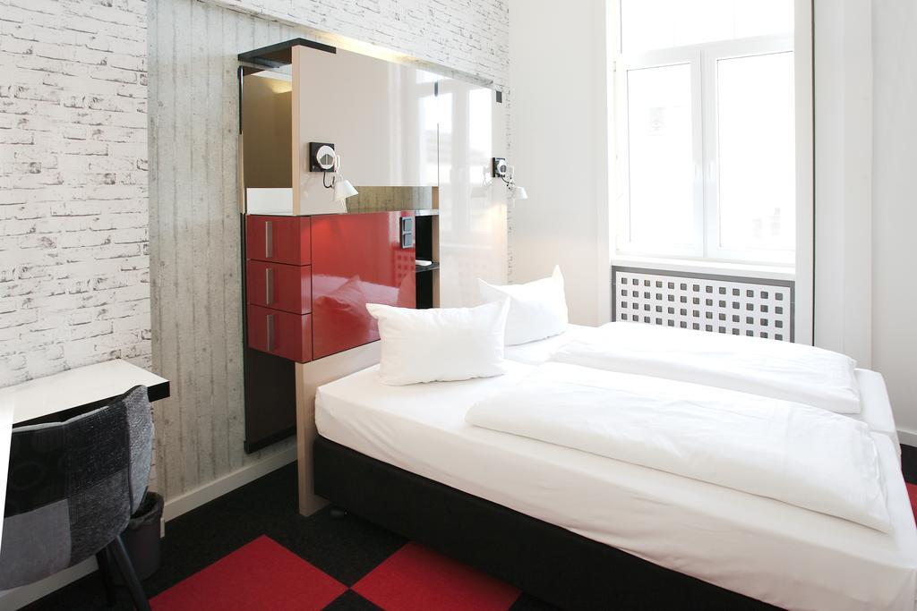 Cristall - Frankfurt Hotel