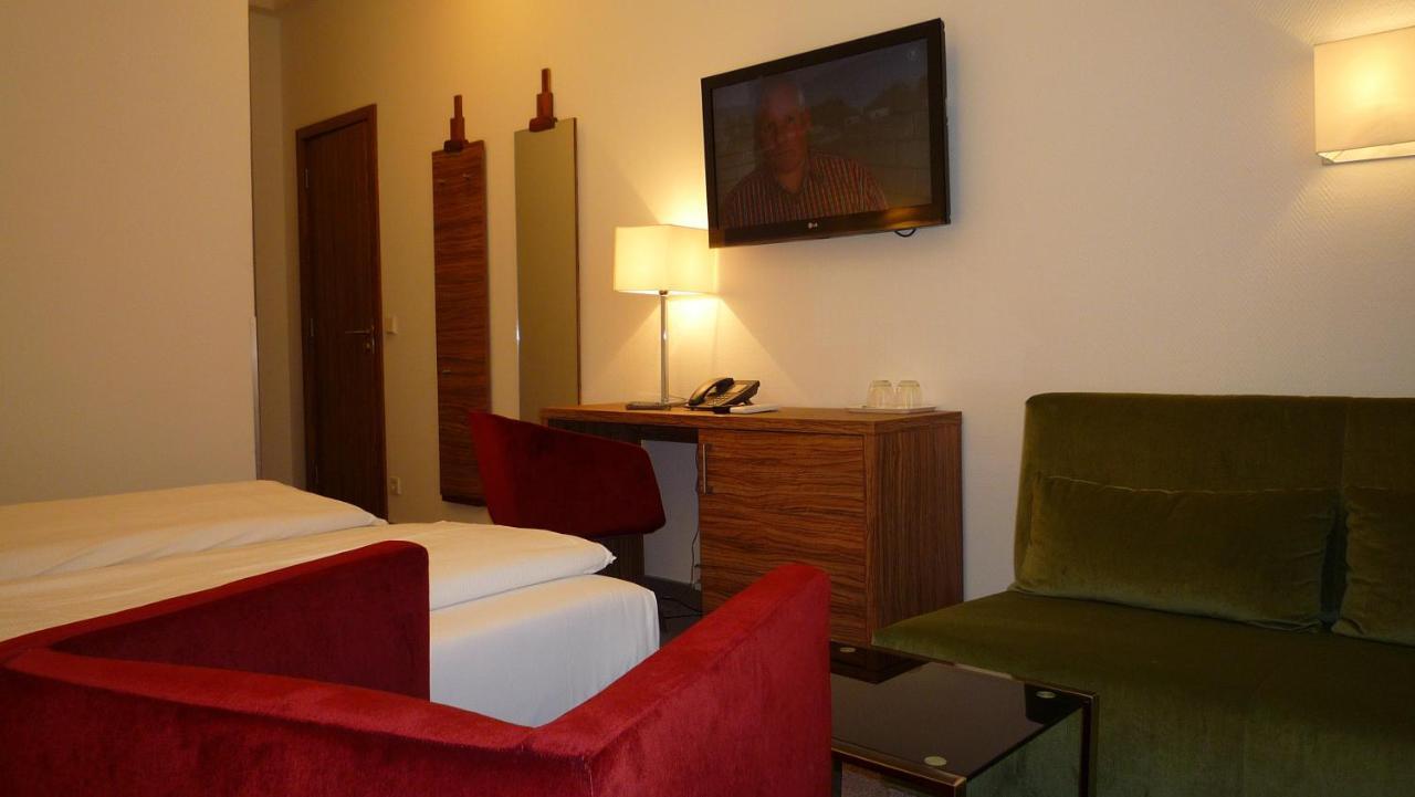 Cristall - Frankfurt Hotel 3*